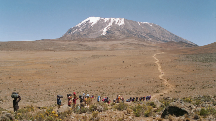 Врачи на высоте: медики из Дагестана совершили восхождение на Килиманджаро