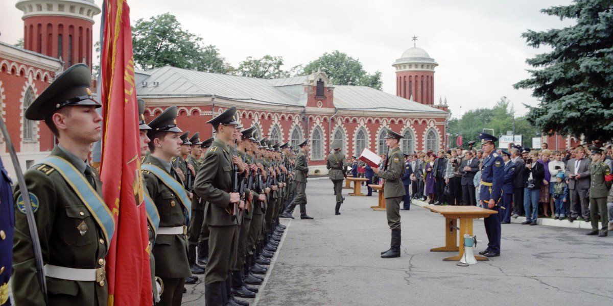 Академия жуковского. Военно-воздушная Инженерная Академия имени н. е. Жуковского. Военно-воздушной инженерной Академии (ВВИА) им. н.е. Жуковского. Военная Академия Жуковского в Москве. Академия имени Жуковского 1930 год.