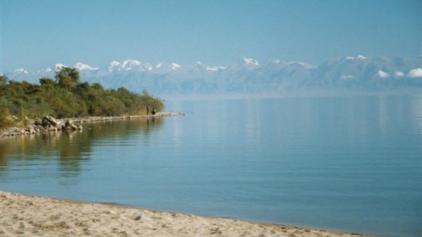Марафонец из Кыргызстана обежал озеро Иссык-Куль за пять дней