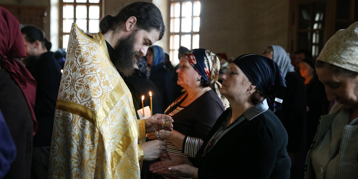 После соборования можно мыться в бане. Православные. Правила поведения в церкви. Религиозный этикет. Pravlife - православная жизнь.