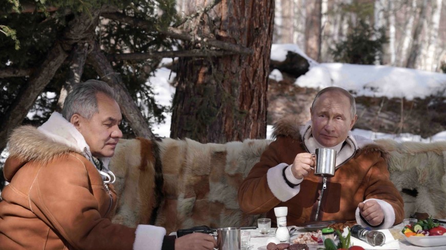 «Он прикипел к ней душой»: Песков объяснил, почему Путин выбирает для отдыха Сибирь