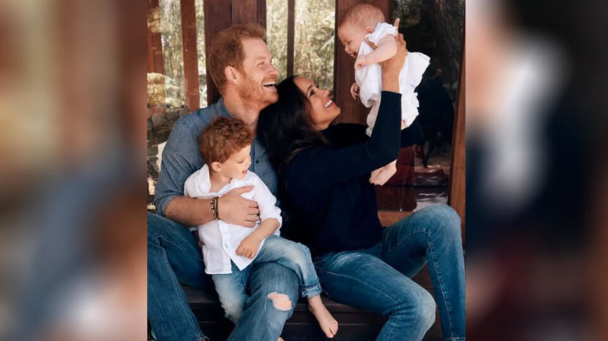 Принц Гарри и Меган Маркл впервые опубликовали фото дочери