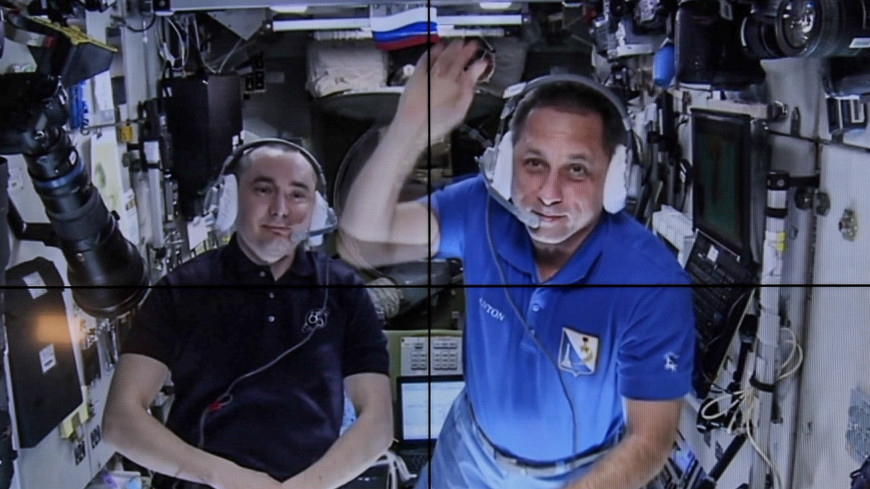 Космонавты Шкаплеров и Петр Дубров поздравили ракетчиков с Днем РВСН