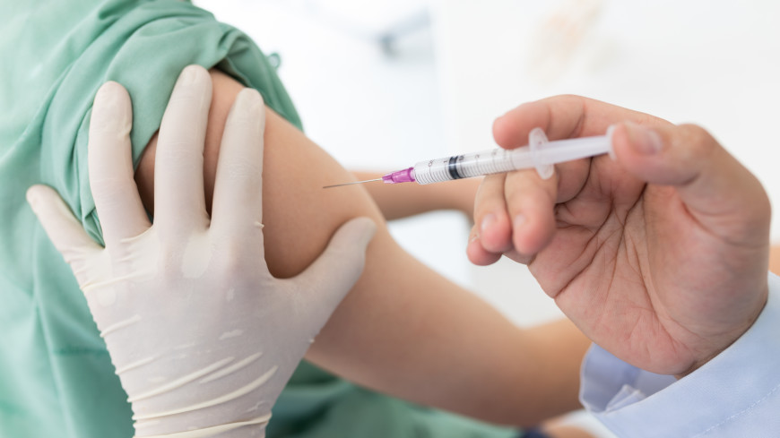 В Австрии вводят обязательную вакцинацию для граждан с 18 лет