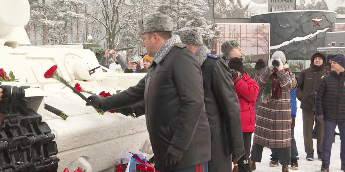 Начало прорыву блокады. Прорыв блокады Ленинграда. 18 Января прорыв блокады. 18 Января день прорыва блокады Ленинграда. Прорыв блокады Ленинграда фото.