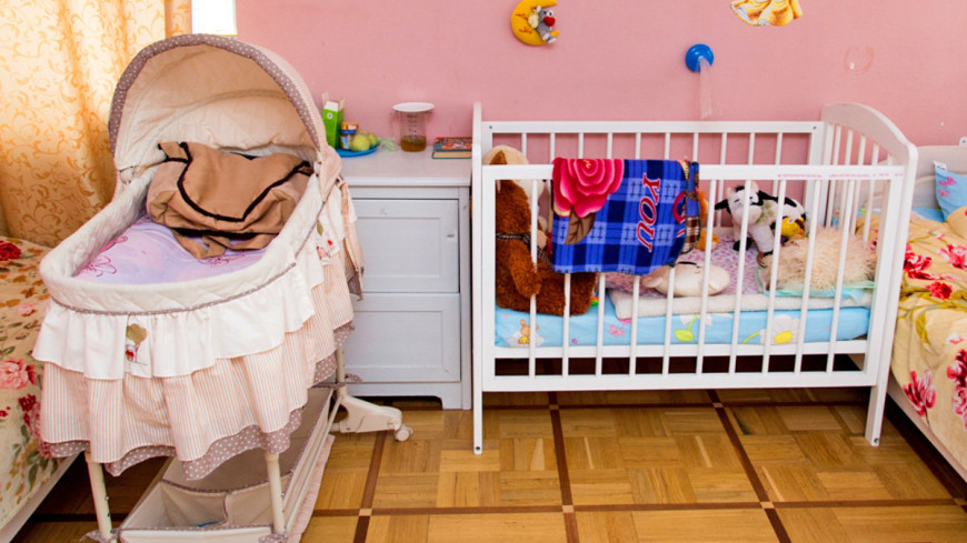 Фото: Максим Кулачков (МТРК «Мир») &quot;«Мир 24»&quot;:http://mir24.tv/, люлька, дом для мамы, комната, детская, кроватка