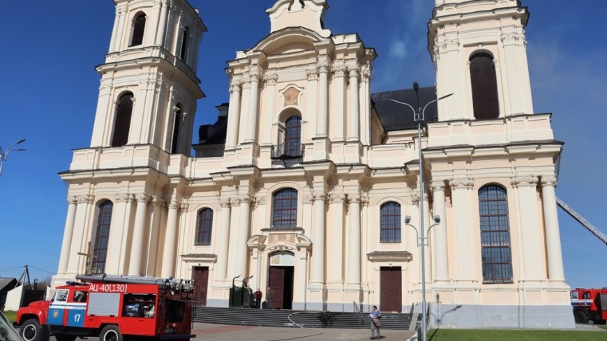 Костёл в Будславе фото