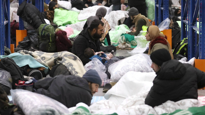 Более 400 беженцев из Ирака прибыли в аэропорт Минска, чтобы вернуться на родину