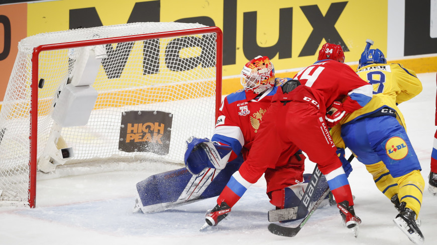 Гол Мичкова не спас российскую команду от поражения в матче со шведами на Кубке Карьяла