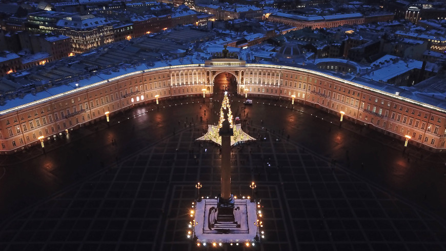 Ель для Дворцовой площади Петербурга привезут из Приозерского района Ленобласти