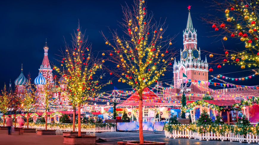 Новогоднее настроение в Москве будут создавать более 4 тыс. световых конструкций
