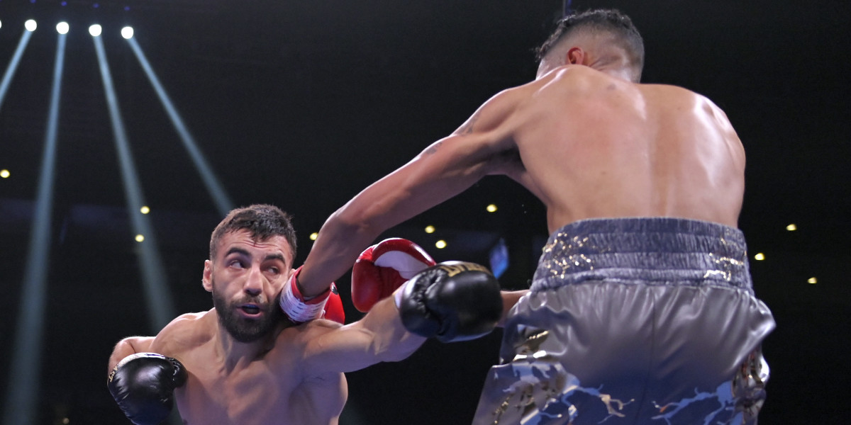 Бои за титулы чемпионов. Боксер Бутаев. Раджаб Бутаев. Раджаб Бутаев WBA. Раджаб Бутаев боксер следующий бой.