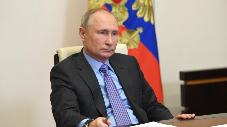 Путин заявил, что бюджет России в этом году будет профицитным