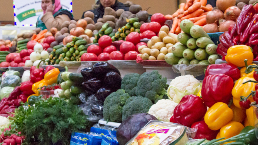Фото: &quot;«Мир 24»&quot;:http://mir24.tv/, прилавок, бессарабський ринок, рынок, овощи, фрукты