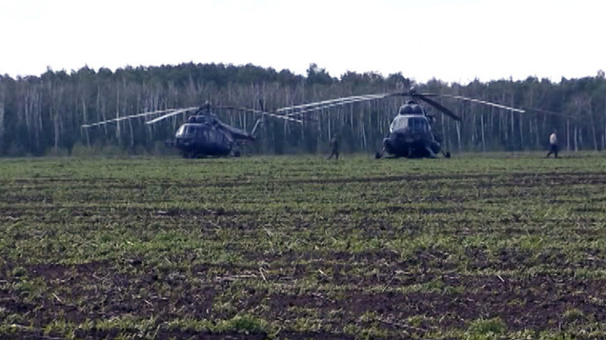 вертолет Фото: &quot;МТРК «Мир»&quot;:http://mirtv.ru/, вертолетная площадка, вертолет