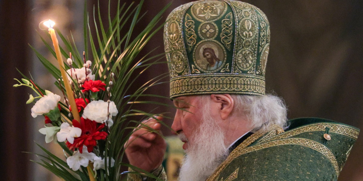 Вербное воскресенье храм христа спасителя. Вербное воскресеньекирил. Патриарх Вербное воскресенье. Вербное воскресенье служба в храме Христа Спасителя.