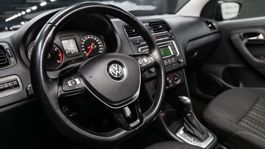 Volkswagen отзовет в России более 75 тысяч седанов Polo