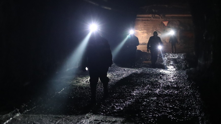 На руднике в Оренбургской области произошел взрыв