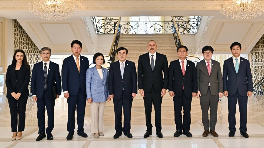 Ильхам Алиев принял делегацию из Южной Кореи