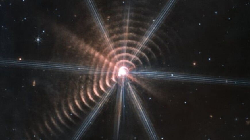 Телескоп «Джеймс Уэбб» нашел в космосе «древесные кольца»