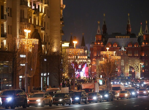 Парковки на улицах Москвы в период новогодних праздников будут бесплатными