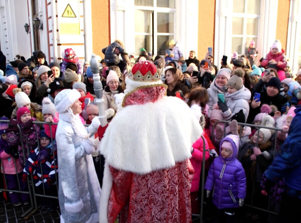 Поезд Деда Мороза прибыл в Нижний Новгород