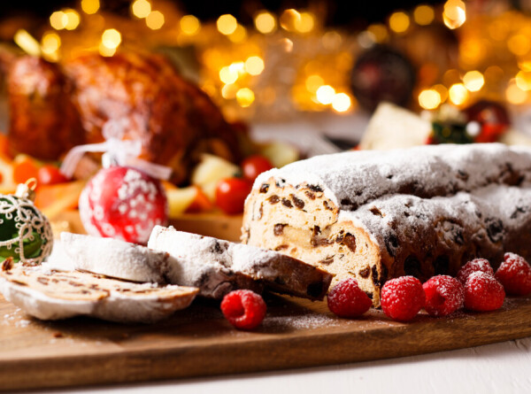 Имбирное печенье, пирог штоллен, сахарные &laquo;кролики&raquo; и другая рождественская выпечка. Рецепты