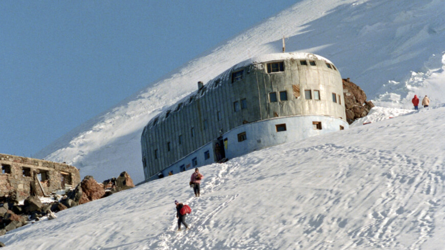 Самую высокогорную гостиницу России восстановят на Эльбрусе
