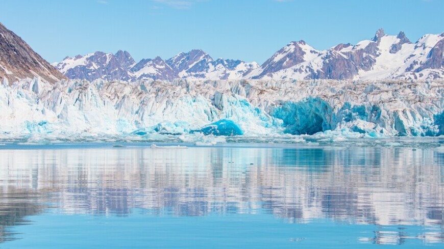 Ледники Гренландии тают в 100 раз быстрее ожидаемого