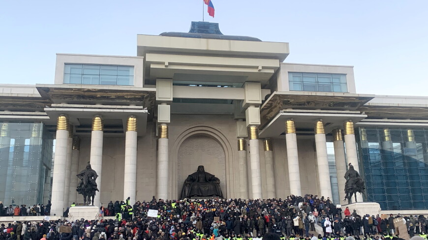 Власти взяли под контроль массовую демонстрацию в Улан-Баторе