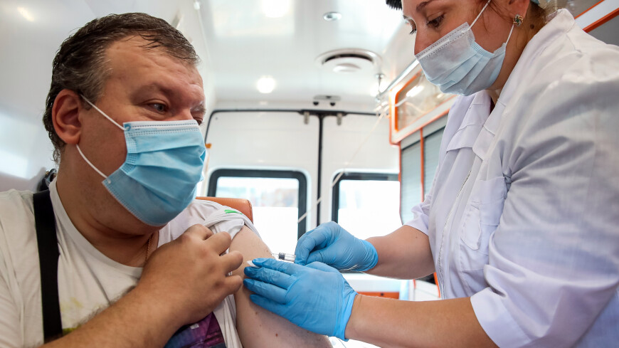 Тыва стала лидером по охвату вакцинацией против гриппа в России