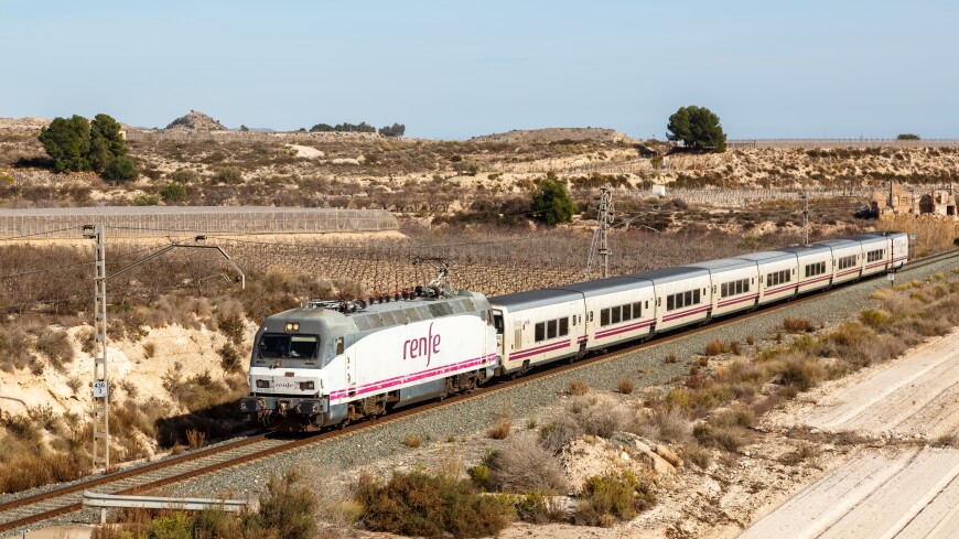 Два поезда столкнулись в Испании, пострадали около 70 человек