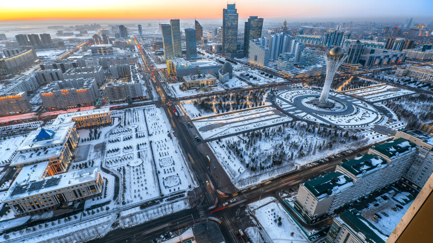 Погода в СНГ: юг Казахстана засыпало снегом, на дорогах Беларуси образовалась гололедица