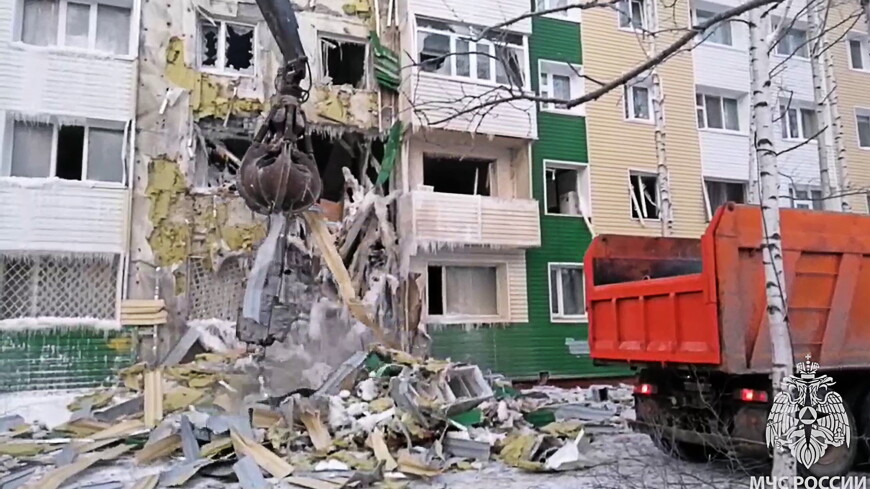 Число погибших при взрыве газа в жилом доме Нижневартовска выросло до десяти
