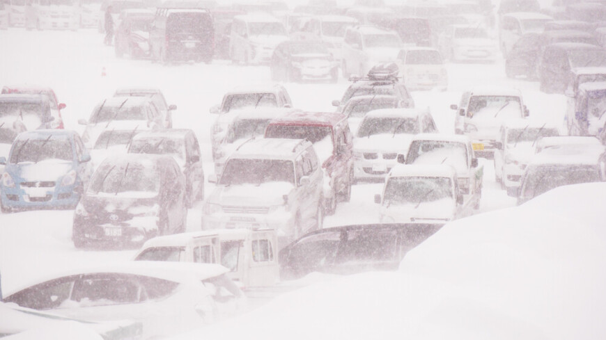 Жертвами сильнейших снегопадов в Японии стали 17 человек