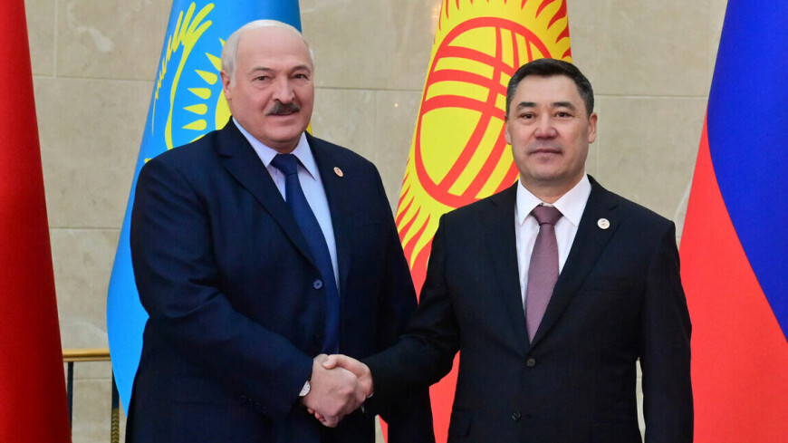 Лукашенко пожаловался президенту Кыргызстана на сломавшийся Mercedes