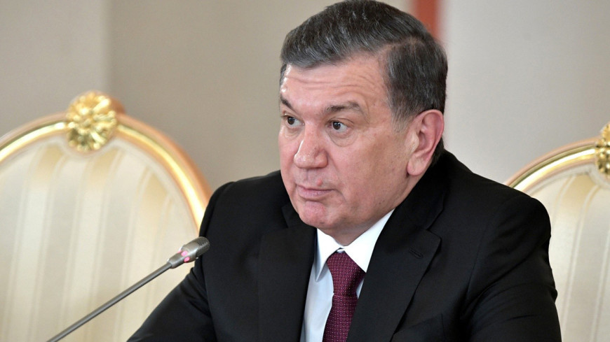 Мирзиеев поручил вдвое снизить пошлины на импорт автомобилей в Узбекистан