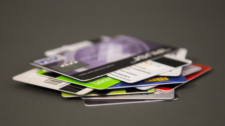 Россияне за год оформили почти 13 миллионов кредитных карт