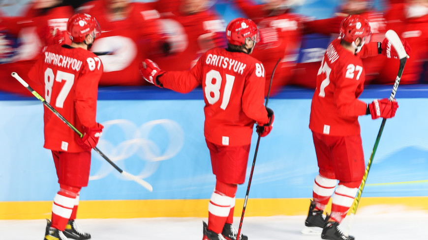 Олимпийские успехи: российские хоккеисты вышли в полуфинал, а лыжники установили рекорд