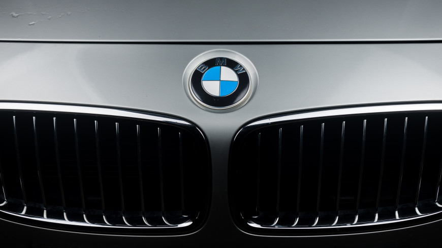 BMW собирается заменить провода в авто на «гибкий жгут»