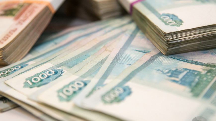 С 1 января россияне будут платить налог на вклады, превышающие миллион рублей