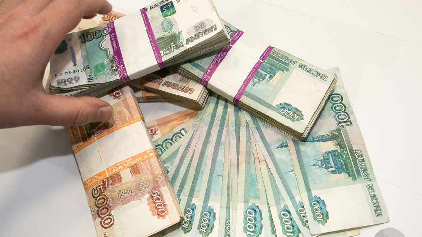 С 1 января россияне будут платить налог на вклады, превышающие миллион рублей