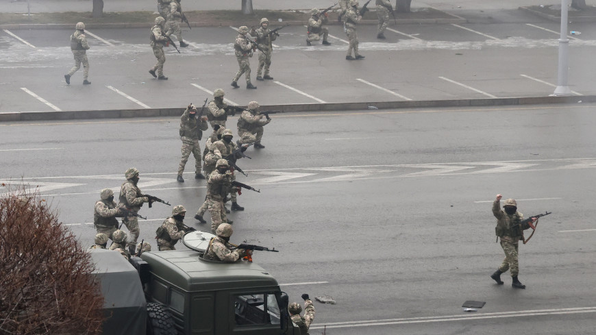 Из-за беспорядков в Казахстане погибли 16 полицейских, нацгвардейцев и военнослужащих