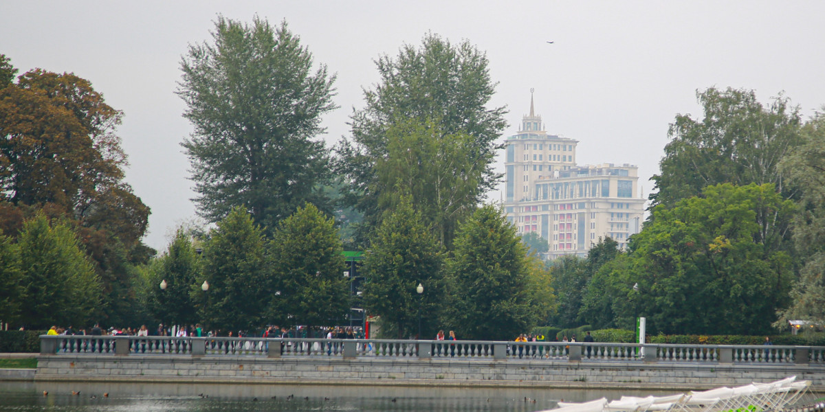 Парки закроют. Российские парки. Закрытие парков в Москве.