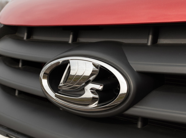 АвтоВАЗ запустил продажи Lada Granta Drive Active 2022 модельного года