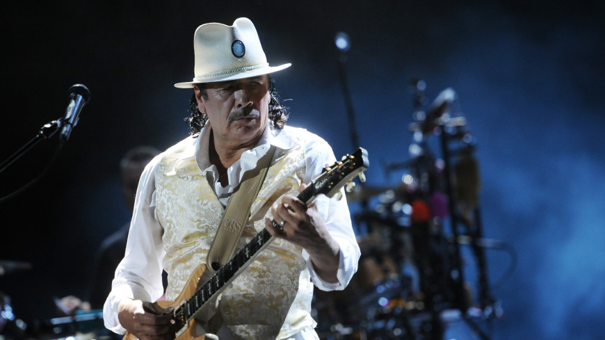 Гитарист Карлос Сантана попал в больницу с тепловым ударом после концерта в США