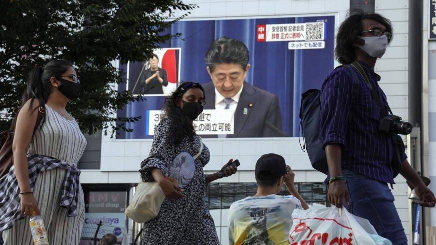 Кандидаты правящей партии Японии приостановят избирательные кампании