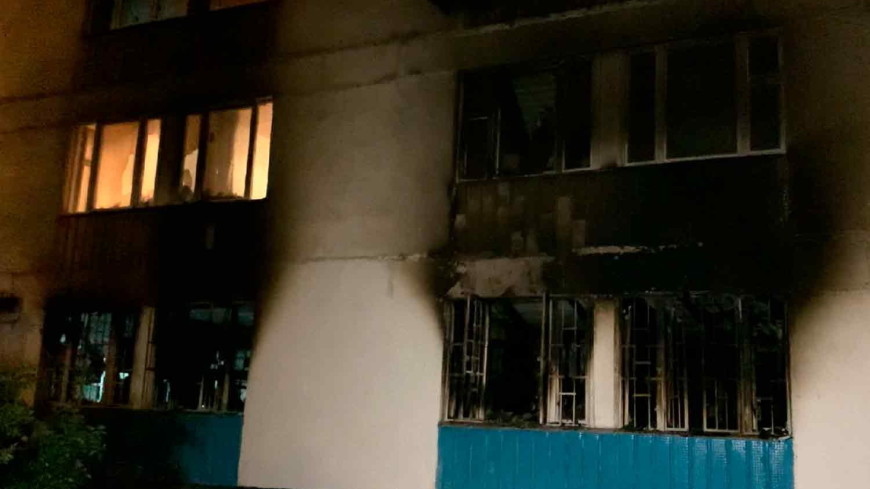 Жильцы дома рассказали, как пытались спасти постояльцев сгоревшего в Москве хостела
