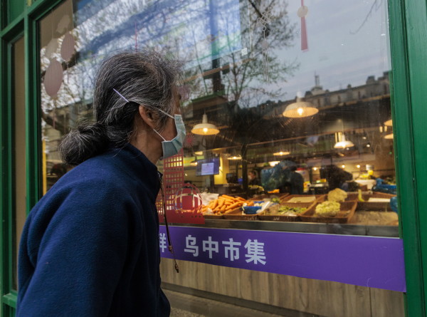В Шанхае после трехмесячного простоя из-за ковида снова открылись рестораны