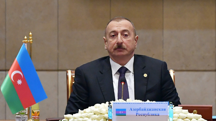 Ильхам Алиев провел переговоры с председателем Сената Узбекистана
